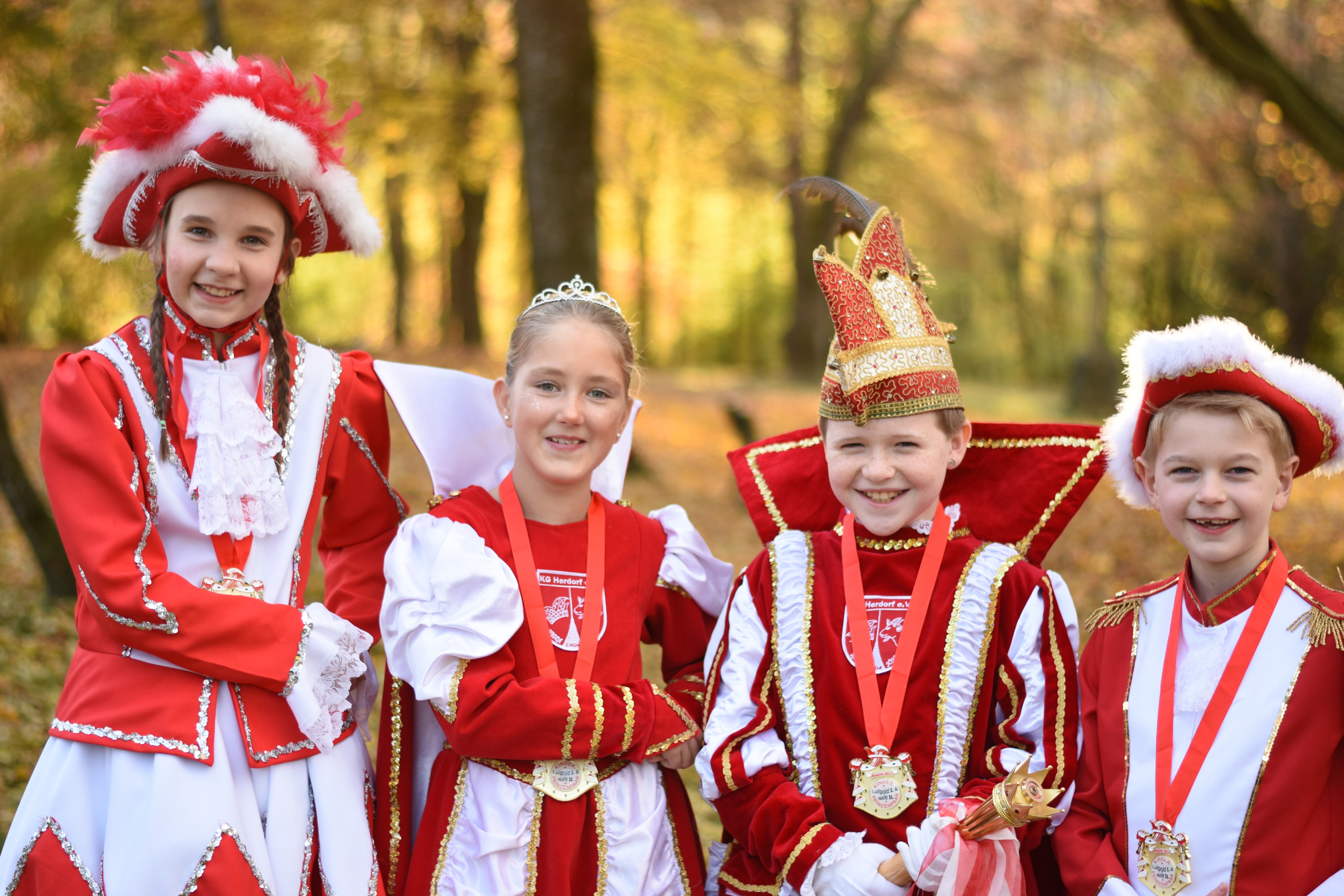 Nele II. (Hölzer) und Luitpold I. (Krämer)