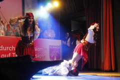 Erste-KG-Sitzung_421_01-02-26